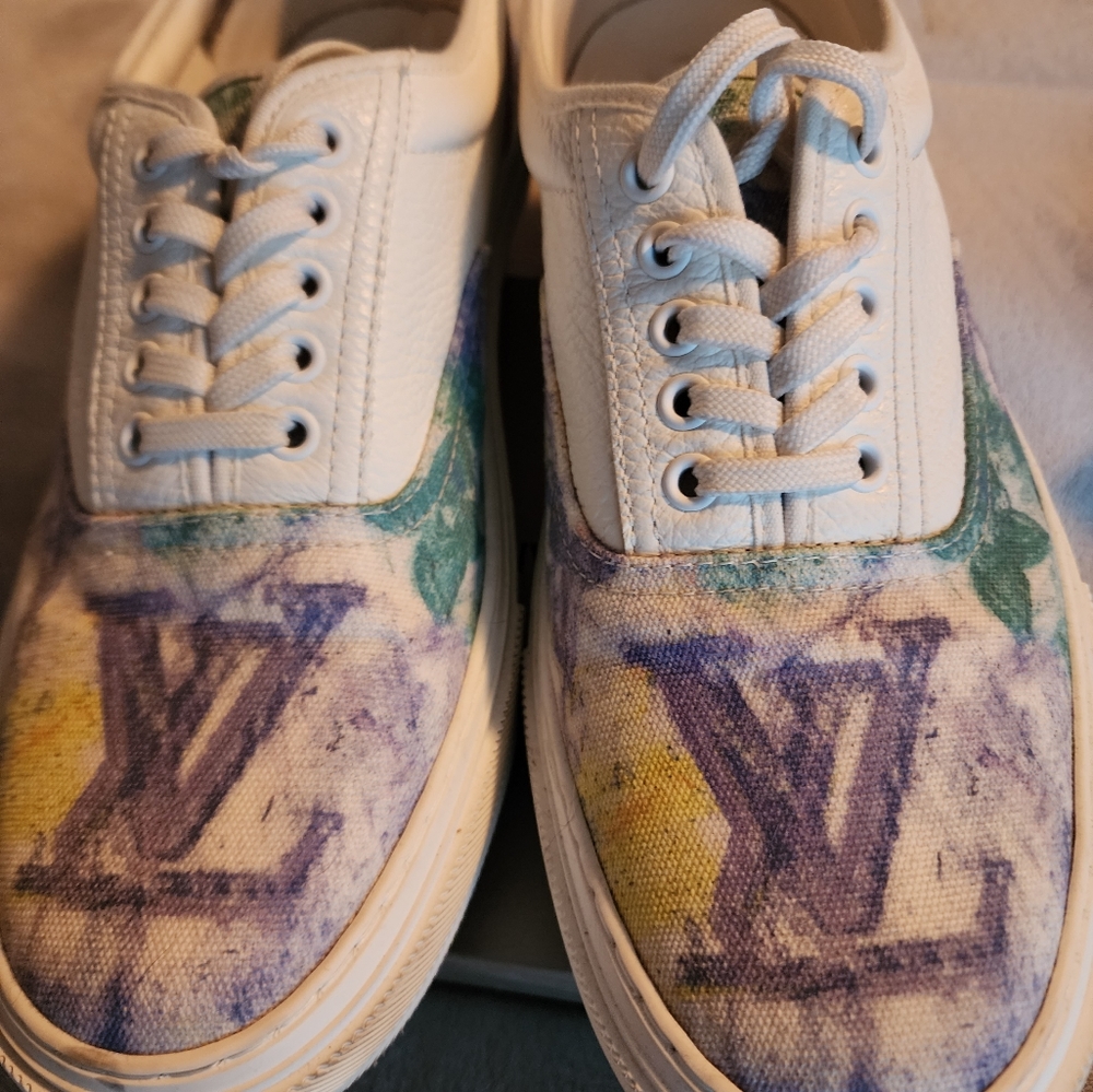LV men's sneakers sz 9 - Picture 7 of 7